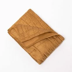 Best Sale ✨ Cottage Home Cass Ochre Cotton Quilt 💯