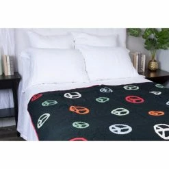 Brand new 🎁 Cottage Home Multicolor Cotton Peace Sign Throw 🧨