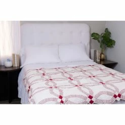 Flash Sale ⌛ Cottage Home Red & White Cotton Throw ✨