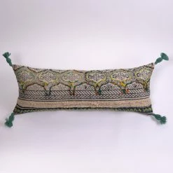 Brand new 🛒 Cottage Home Lae Extra Long Bolster Pillow 💯